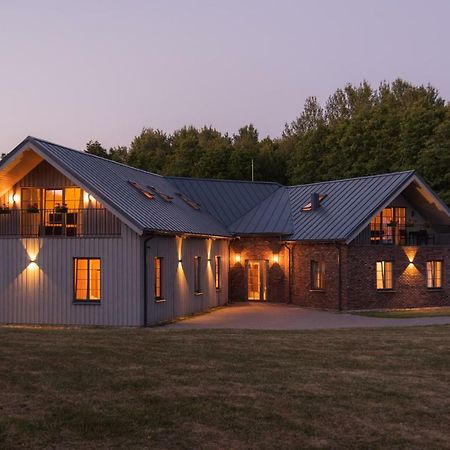 Lake & Library Boutique Hotel Ignalina Exterior photo