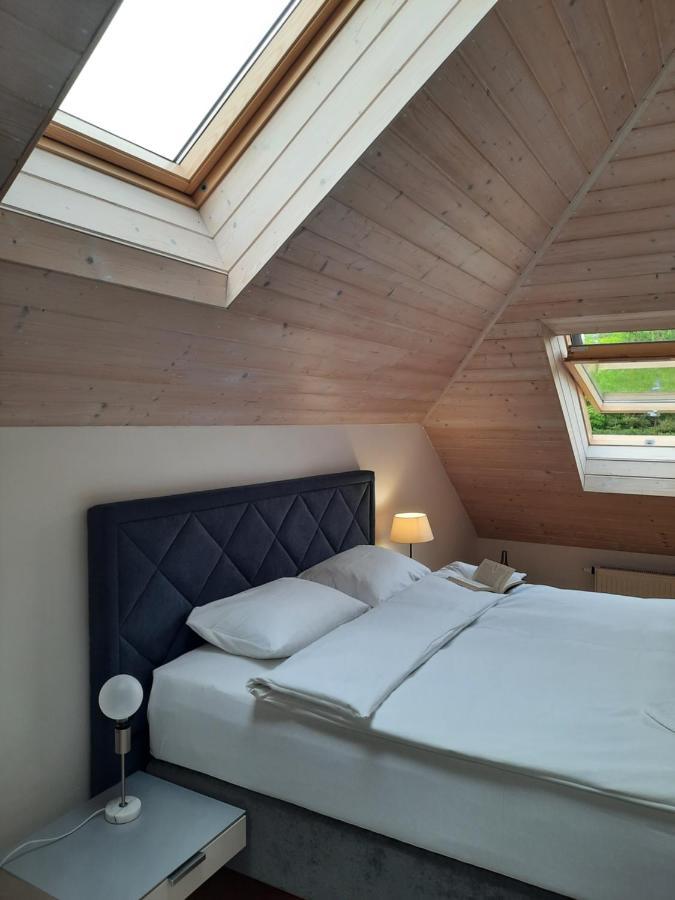 Lake & Library Boutique Hotel Ignalina Exterior photo
