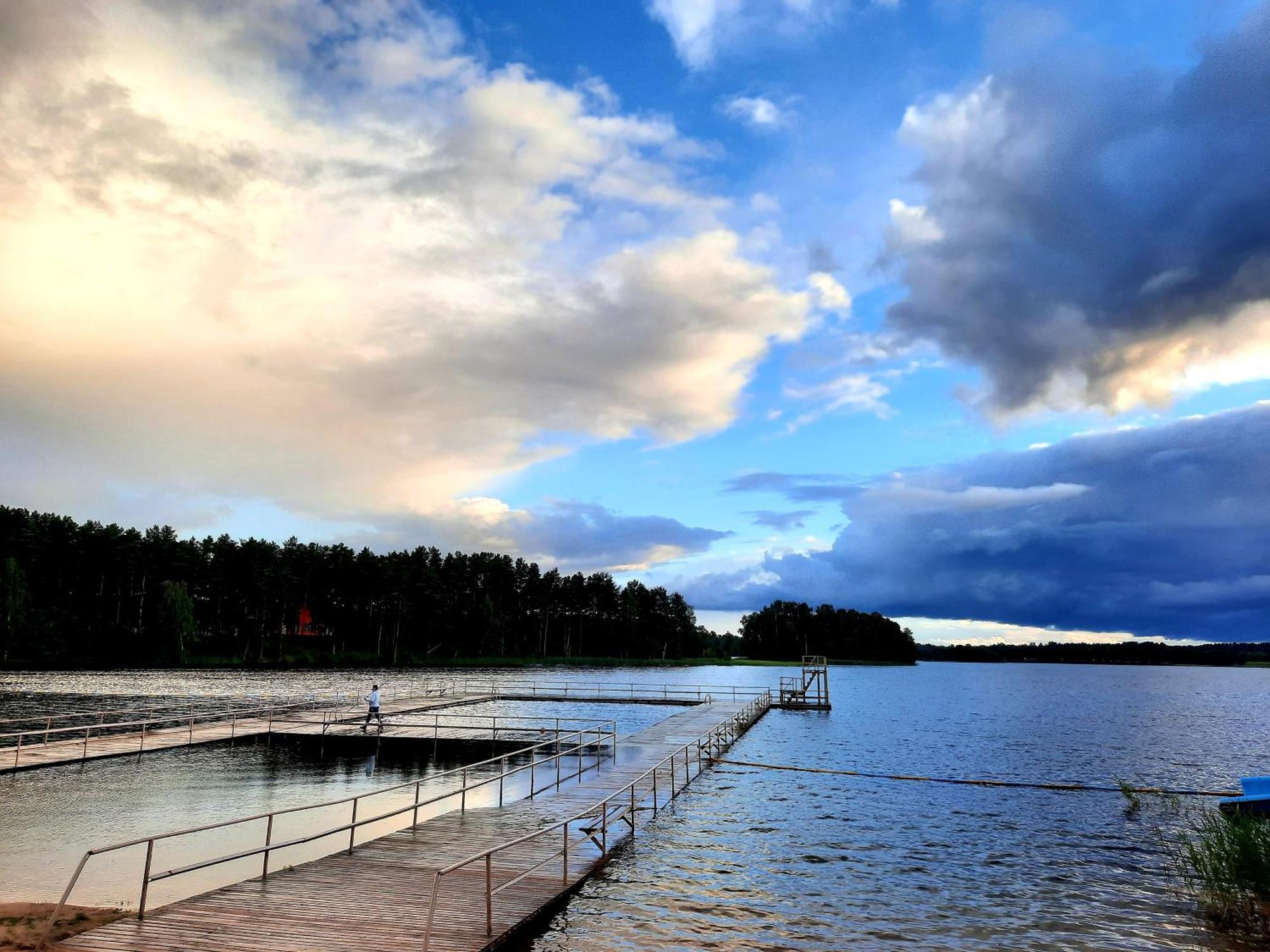 Lake & Library Boutique Hotel Ignalina Exterior photo